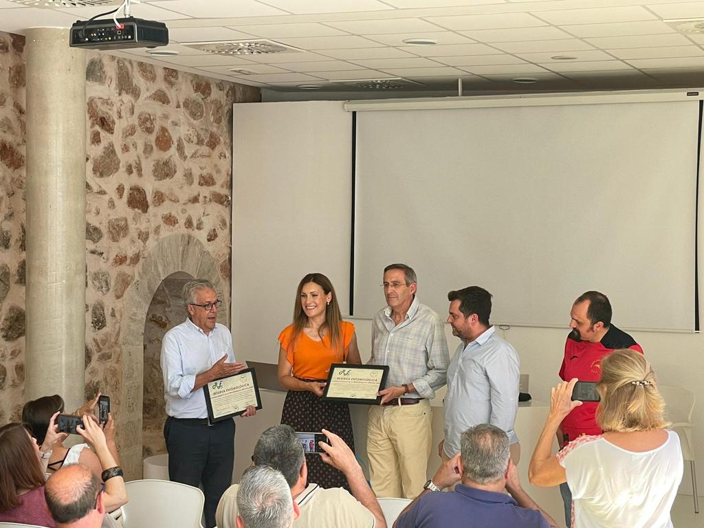 En este momento estás viendo Celebrando el Reconocimiento a la Reserva Entomológica del Sistema de la Murcielaguina en Cazorla, Segura y Las Villas
